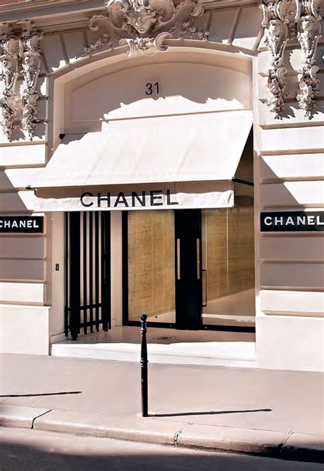 Carrières CHANEL .